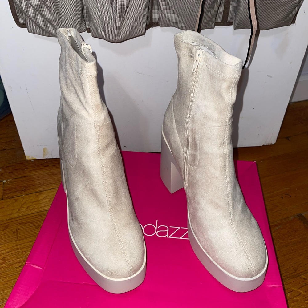 White Platform Boot - image 3